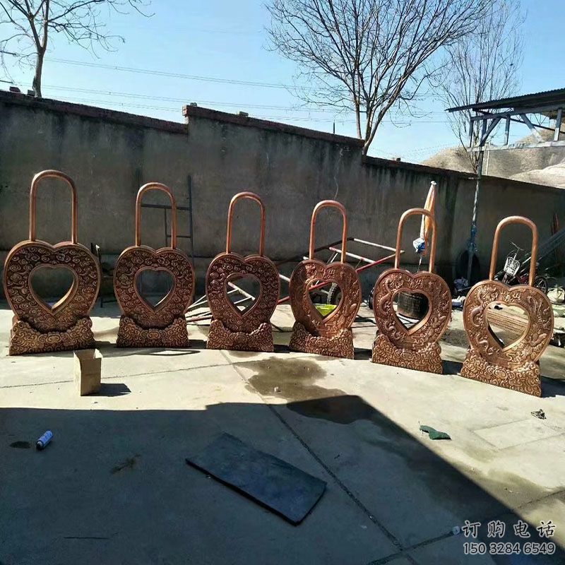 雕塑铜锁子景观精选,中式工艺,铜锁子雕塑供给 雕塑铜锁子景观精选,中式工艺,铜锁子雕塑供给