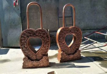 现代艺铜锁子雕塑展品，室外软装，铜锁子雕塑订做