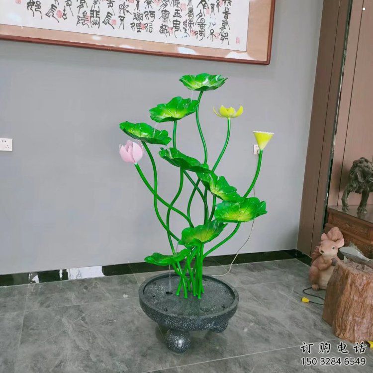 马尾荷花雕塑异型优选，城市装饰，展示荷花雕塑定做