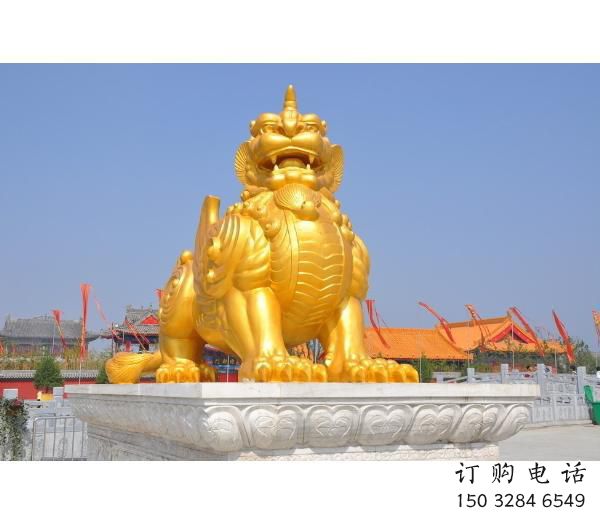 东湖广场貔貅雕塑，动物彩绘雕塑，抽象效果