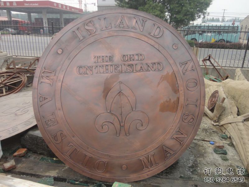 辽阳彩绘校徽雕塑 辽阳彩绘校徽雕塑