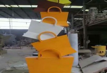 新余烤漆挎包雕塑制造商，室外软装，景观挎包雕塑制作