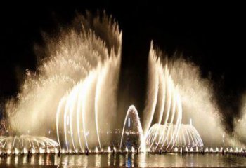 宜春水景程控喷泉雕塑，高喷循环喷水方式设计制作
