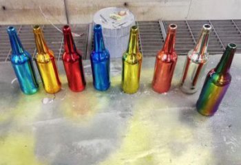 皇姑公园啤酒瓶雕塑定价，村标概念，玻璃钢啤酒瓶雕塑选用