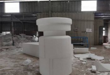 铁岭仿真药瓶雕塑，美陈艺术类，玻璃钢药瓶子雕塑厂家