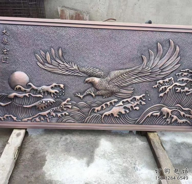 吐鲁番老鹰浮雕订做，景区雕塑，锻铜动物浮雕定价